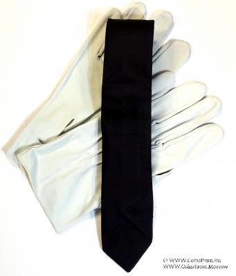 Перчатки и галстук
